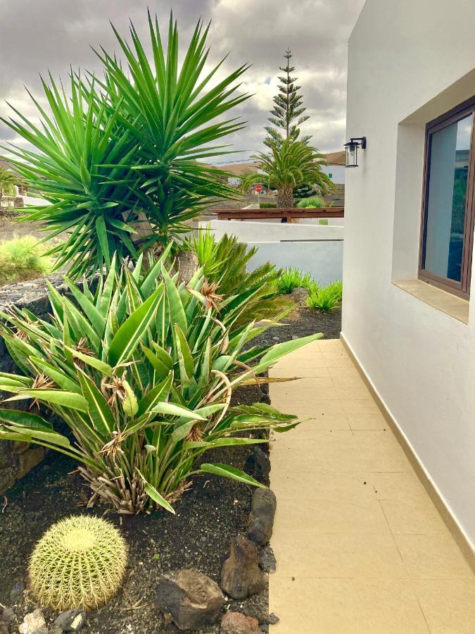 Habitaciones Tia Ela Яйса Екстериор снимка